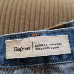 Destresed denim GAP jeans